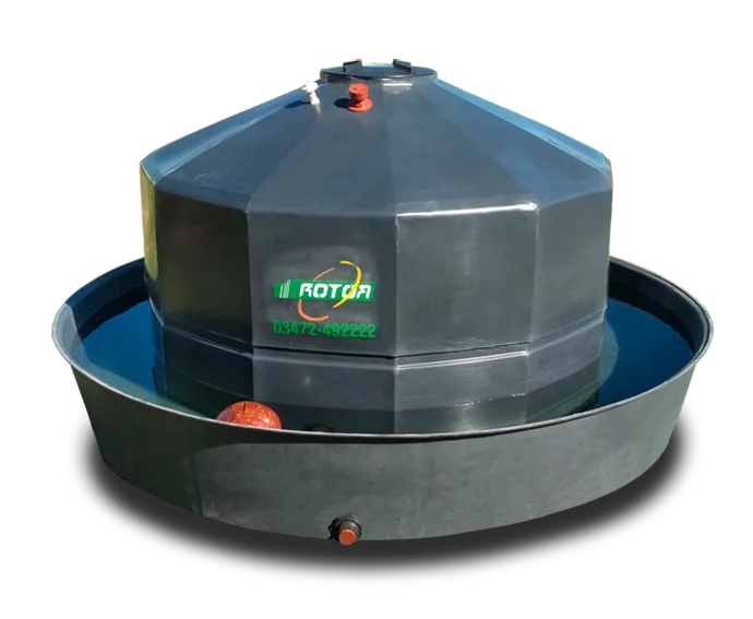 Bebedero para ganado con tanque de 5.500 lts. - Rotor Tanques